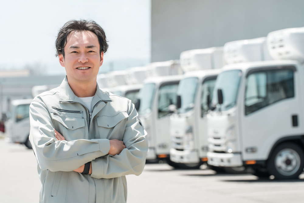 トラックドライバーの平均年収と推移はどうなっている？